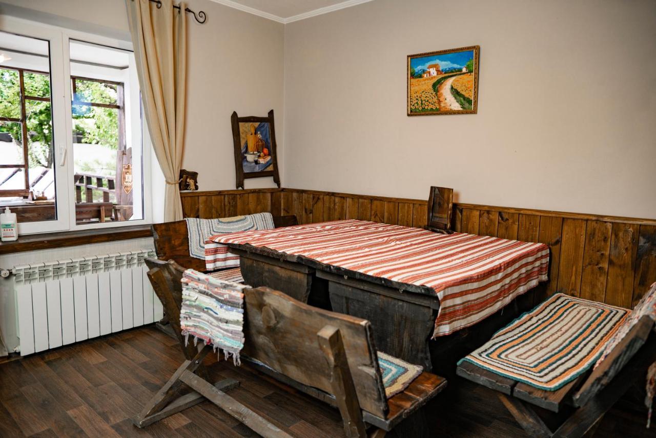 Dniprovskiy Dvir Stari Kodaky 外观 照片
